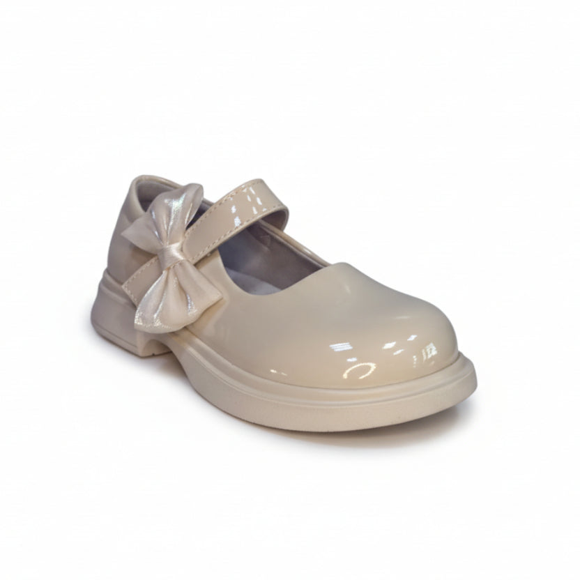 бежова елегантна обувка апава с пандела отпред