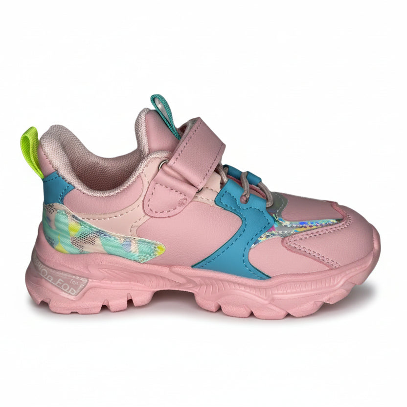 страничен изгклед на розова маратонка със шарени елемнти от синьо, бяло и електриково зелено