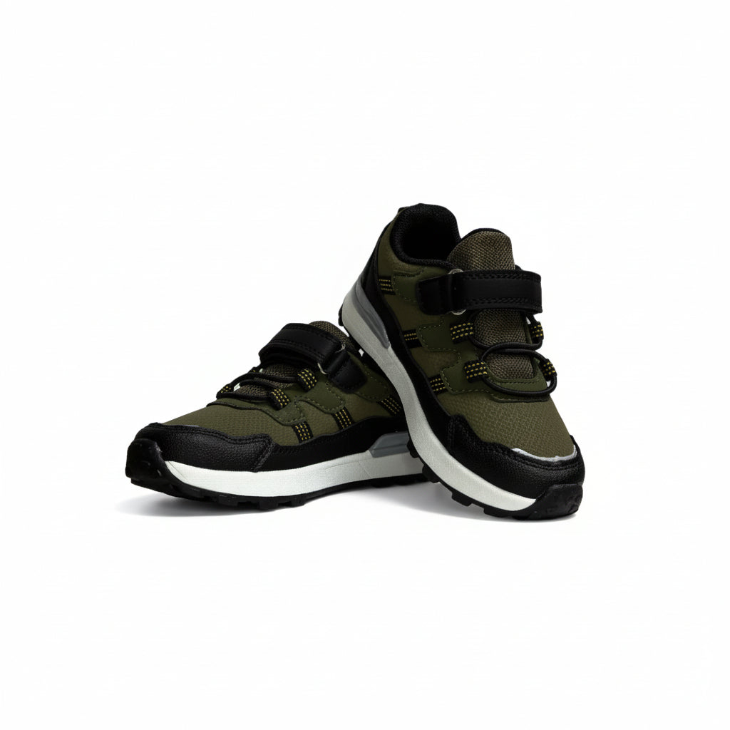 стилни спортни кецове за момче модел 114 зелено и черно