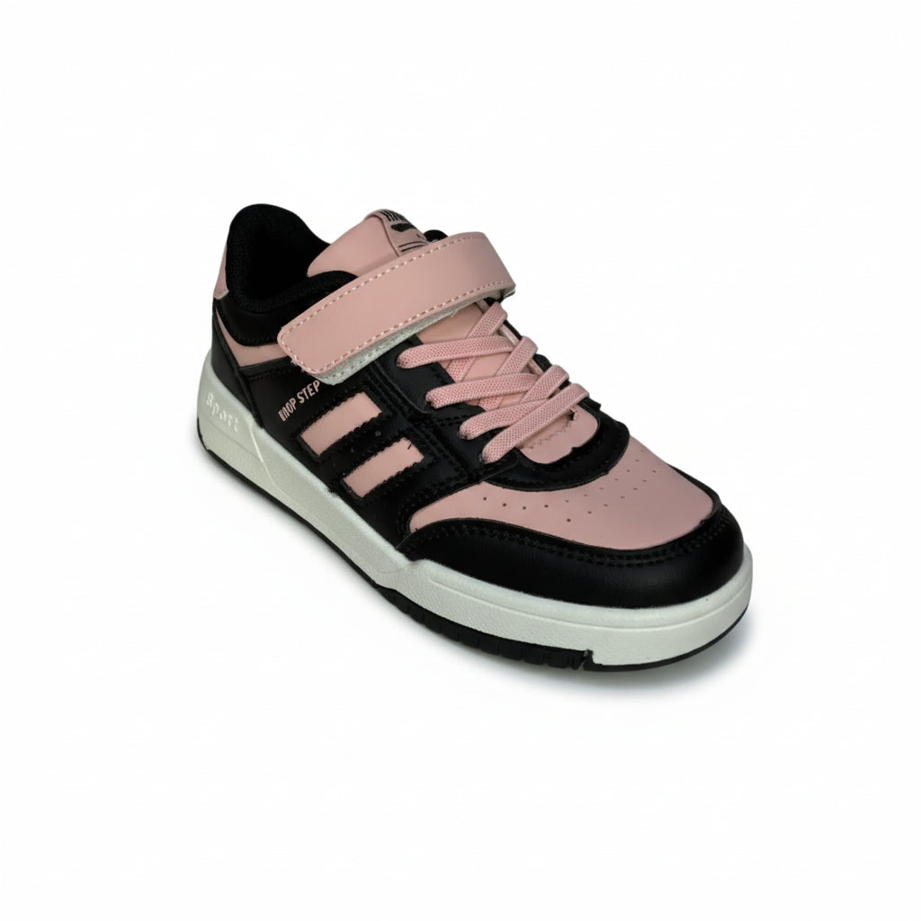 детски сникърси за момиче в черно и розово изглед отпред