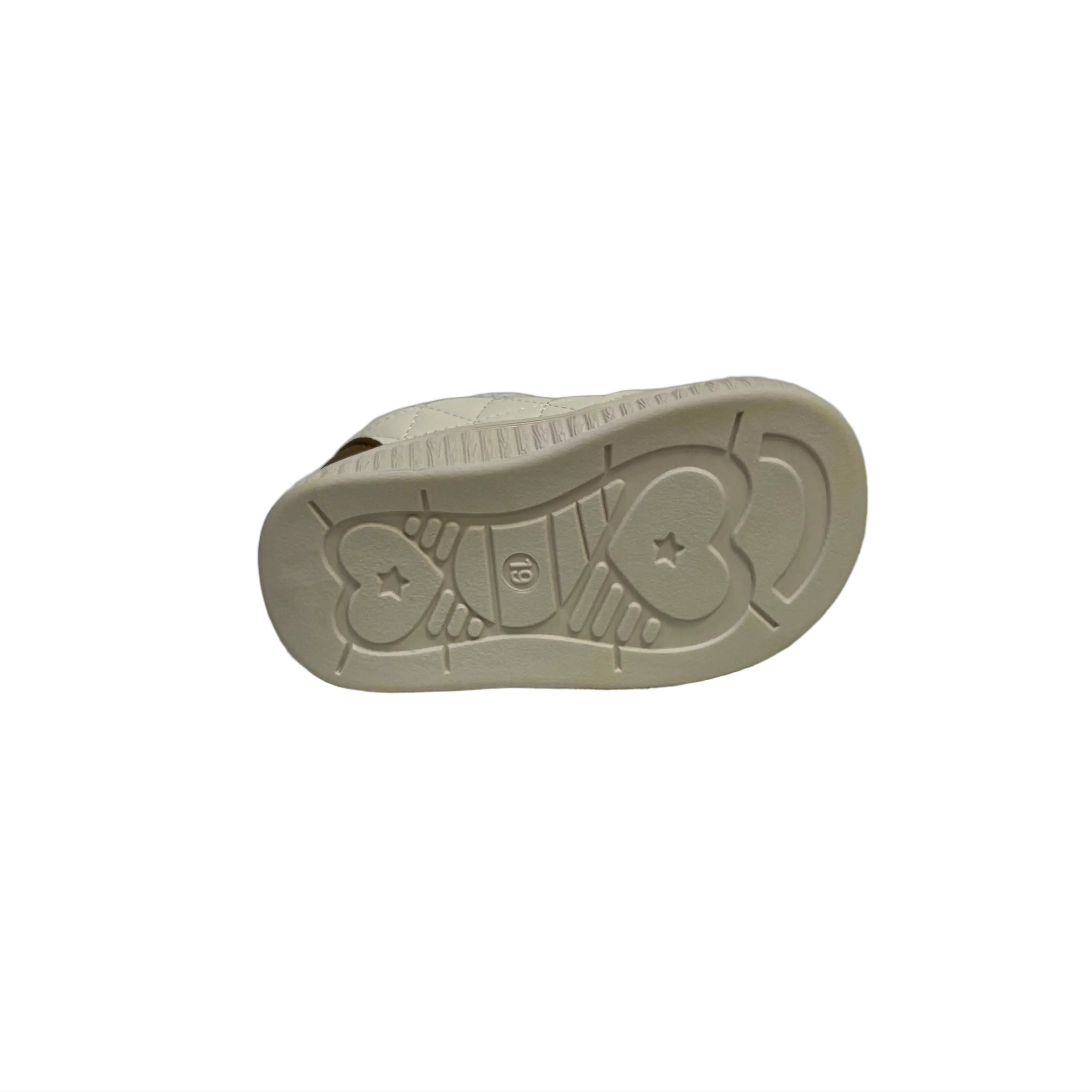 Бебешки обувки за прохождане – стилни сникърси от еко кожа за момче